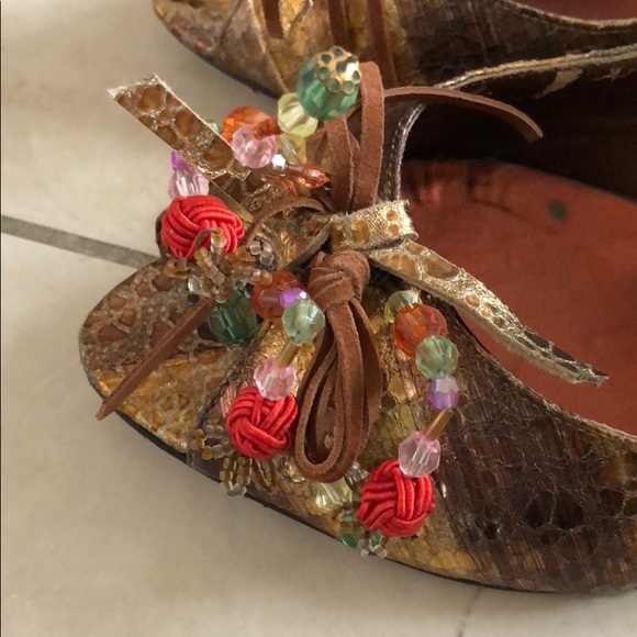 Bronze peep toe kitten heel pumps - Picture 7 of 8